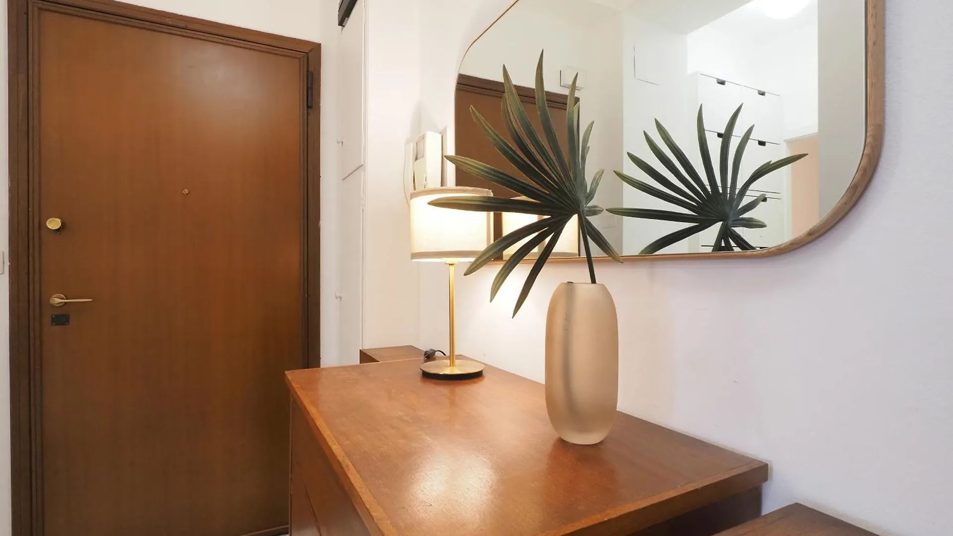 Lägenhet Primopiano - Murani Milano Italien